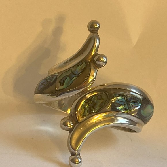 Very Unique Mexican designed silver mother of pearl blue/green hinged bracelet - Picture 1 of 8